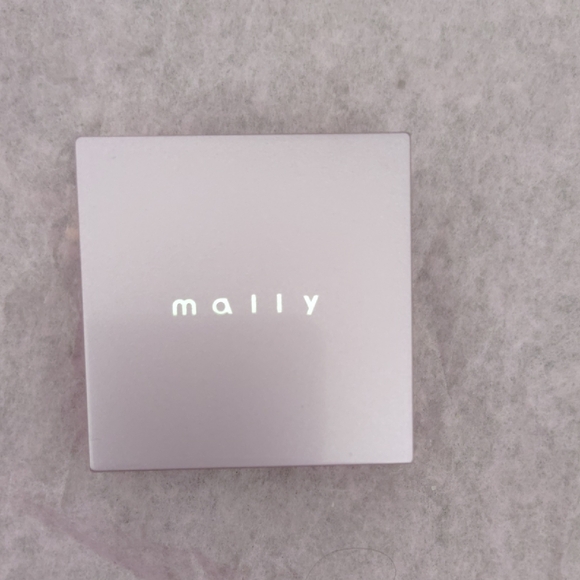 Mally Beauty Other - Mally Beauty Soft Raspberry Color Face Defender Sleek Compact Bundle 6 For $24